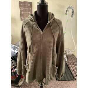 Max Studio Large Army Green Long Sleeve Zip Up Hoodie